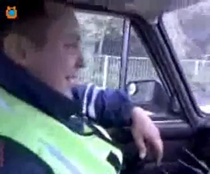 Il conduit sans volant