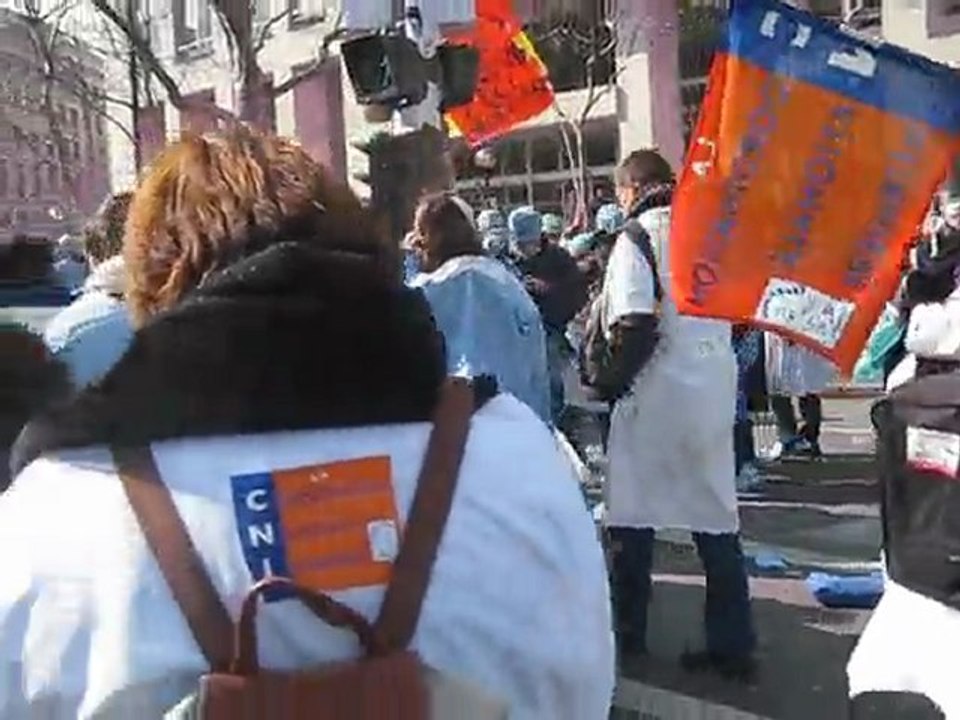 Manifestation à l'appel de la CNI des infirmiér(e)s 11/03/10