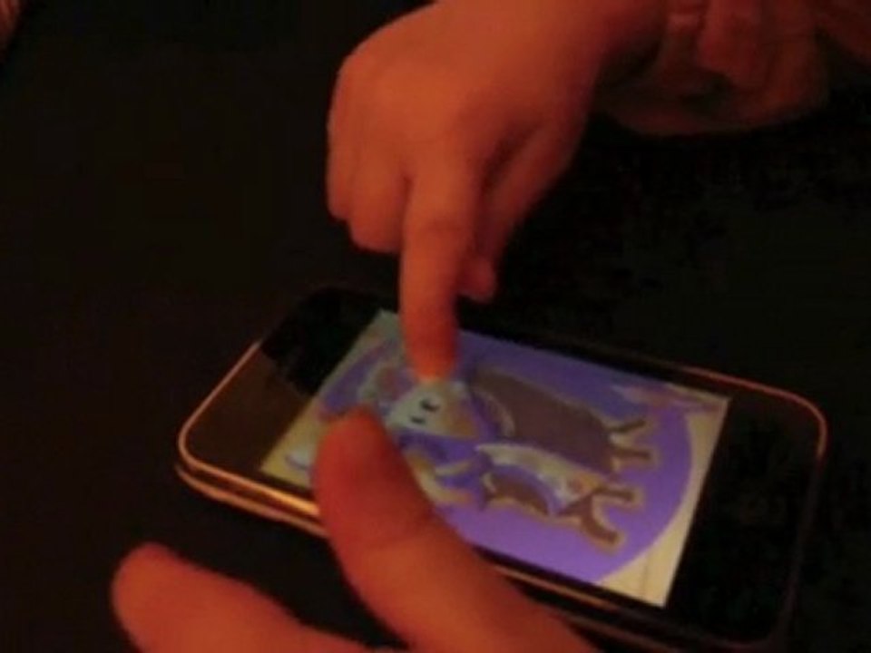 Elise se sert de mon I phone.m4v