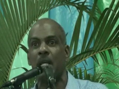 Il vaut mieux donner du travail à un Martiniquais