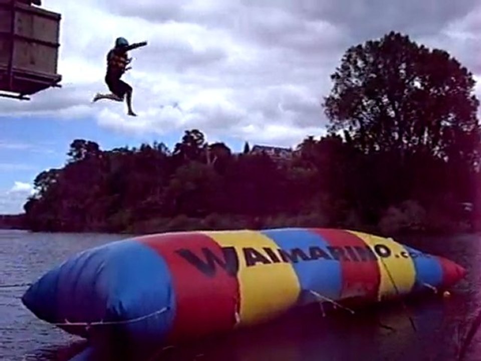 Cecile flying on the Blob
