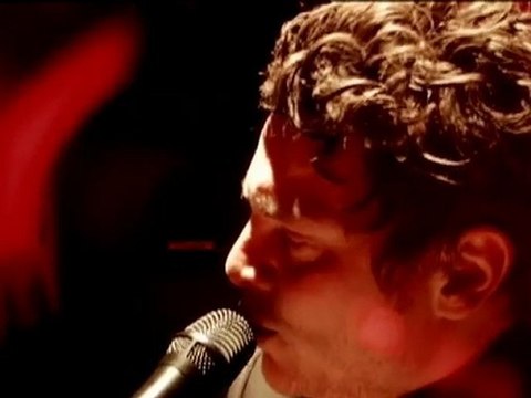 Yann Perreau: L'amour est une bombe (LIVE)
