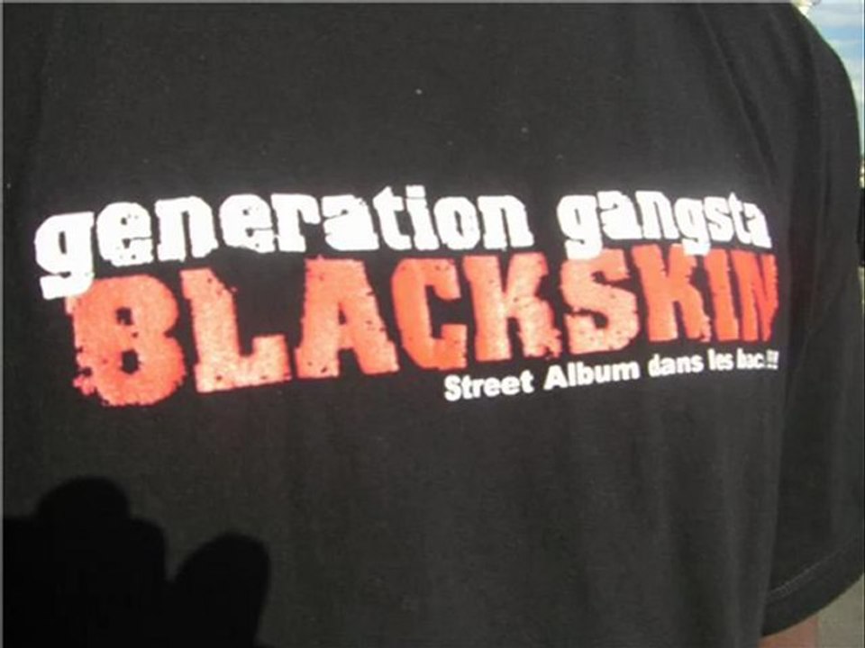 le groupe blackskin clash salif