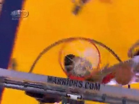 Monta Ellis spins around Batum and goes strong to the hole.