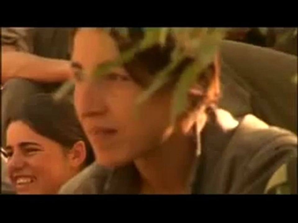 delila dıl dıxwaze here cenge