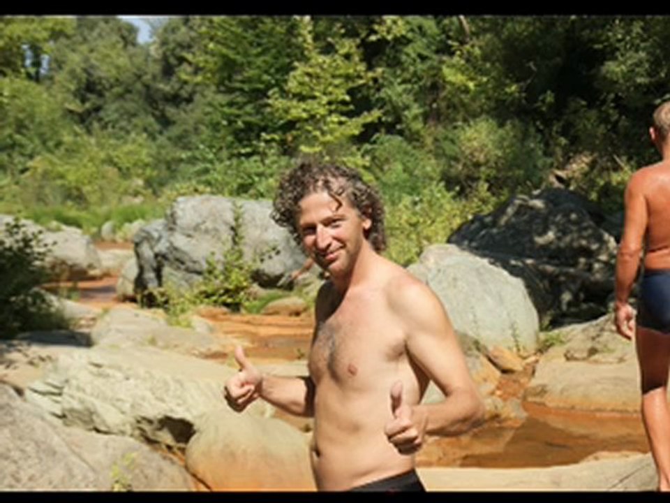 kokkino nero amadeo's yoga center