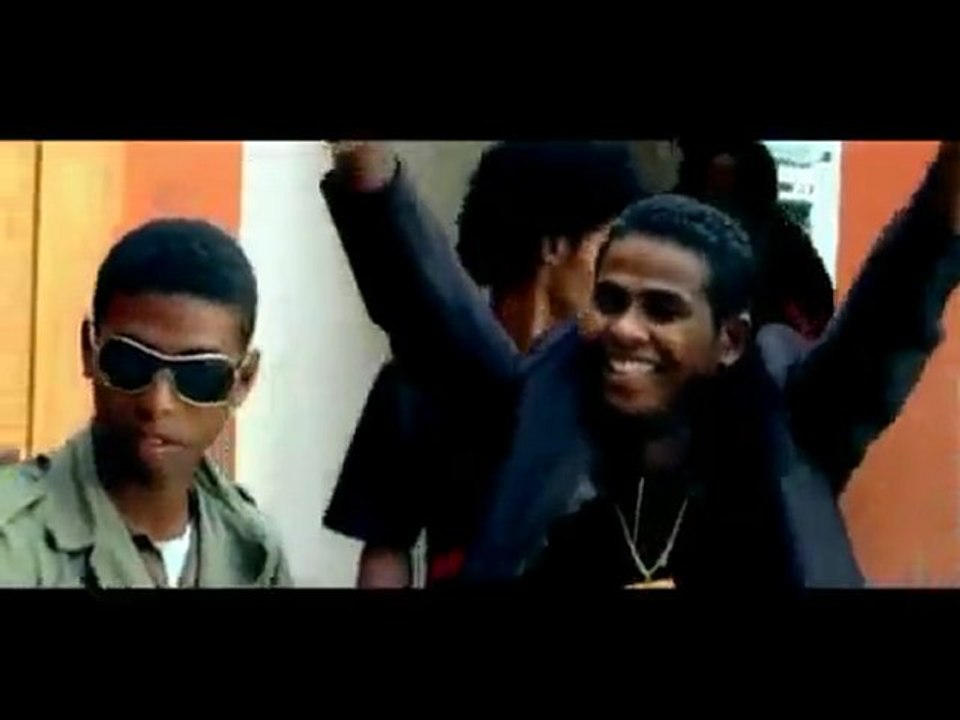 ERIC TROPIC - Laisse-moi rêver - Salegy gasy mafana