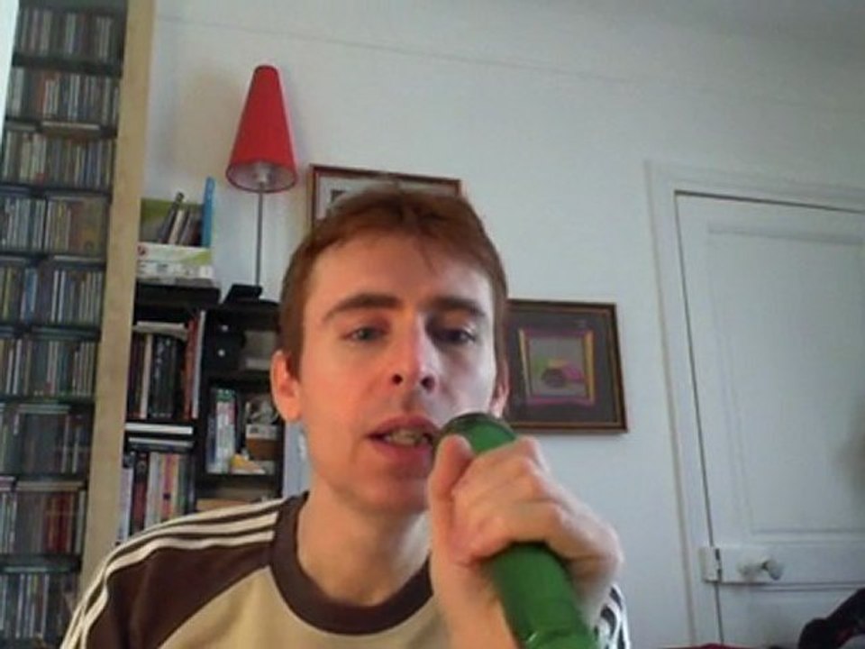 Wiwi égratigne "C'est beau la vie"