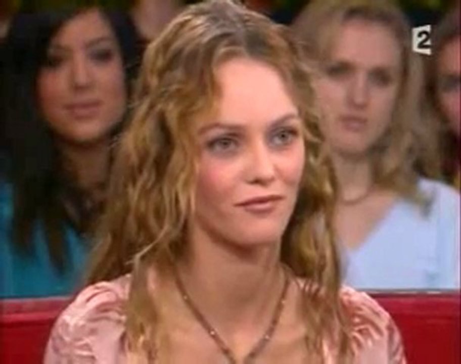 Vanessa Paradis & Matthieu Chedid -M- ♫ Pourtant ♫