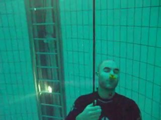 Fosse de 20m à Conflans, idéal pour s'amuser en apnée!