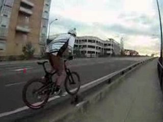 Stupid Bike Tricks in PDX