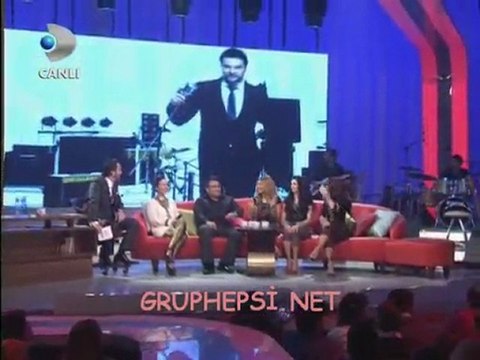 Grup Hepsi - Beyaz Show Şarkısı (Facebook Sohbeti)