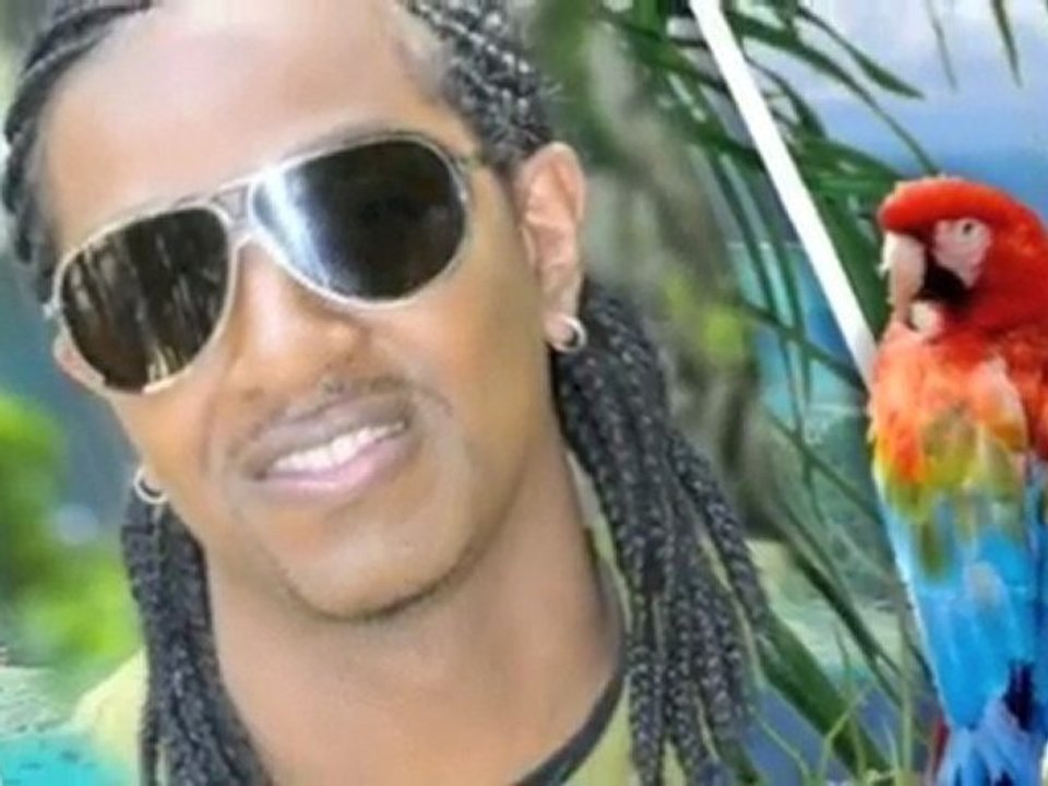 Medhy Custos clip "ouvrir mes ailes" fan