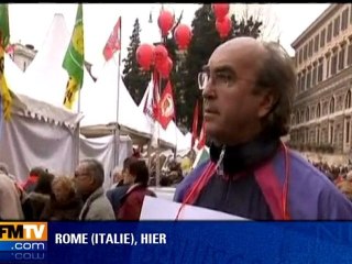 Rome : manifestation contre Berlusconi