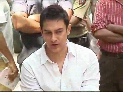 Aamir Khan celebrates 45th birthday