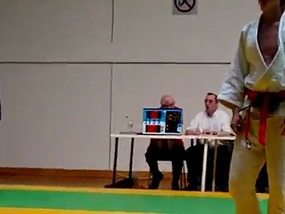 Adrien en mode " Cassage de bras " Judo .