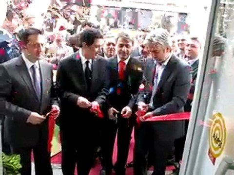 Akhisar Özinanlar Bellona Mobilya açılış