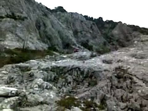 aşağıda gözüken manisa spil dağı zirve tırmanışı.07.03.10(2)