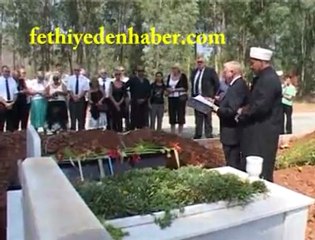 DİNLERARASI DİALOGDA SON AŞAMA - İmam ve papaz aynı cenazede