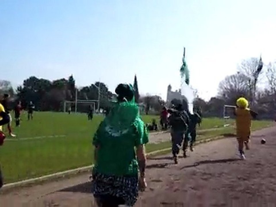 Occitanies 2010 - Mascottes autour du stade(1)