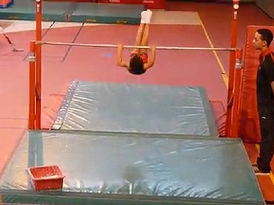 Gymnastique Versailles (Macéo, barre fixe, équipe 2, Vélizy)