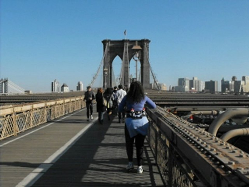Red Hair Pont Brooklyn