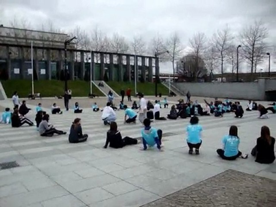 Les RENC'ARTS.2010 Place de La Liberté sur Brest.Répétition.