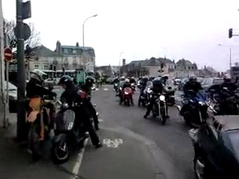 Manifs du 13/03/2010 a Tours épisode 4