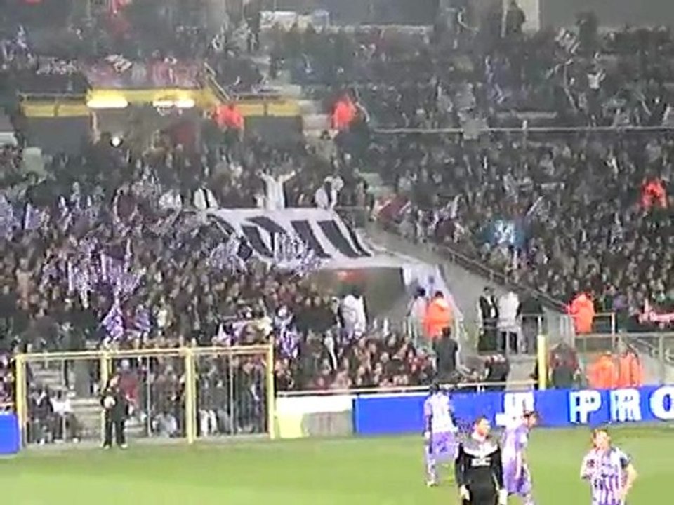 Un étrange Tifo au match TFC OM le 14/03/2010, www.dgra.fr