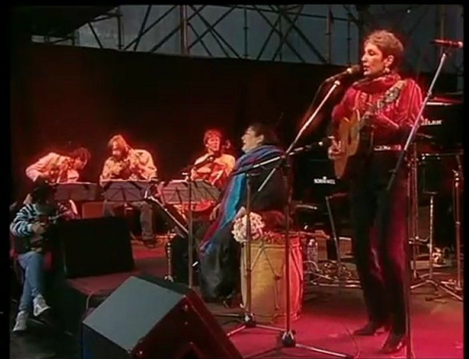joan BAEZ - Mercedes SOSA - gracias a la vida