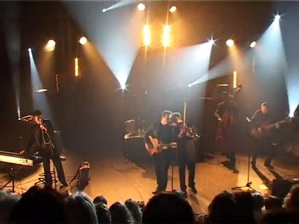 Poum Tchack présente  son dernier album: "Billie".