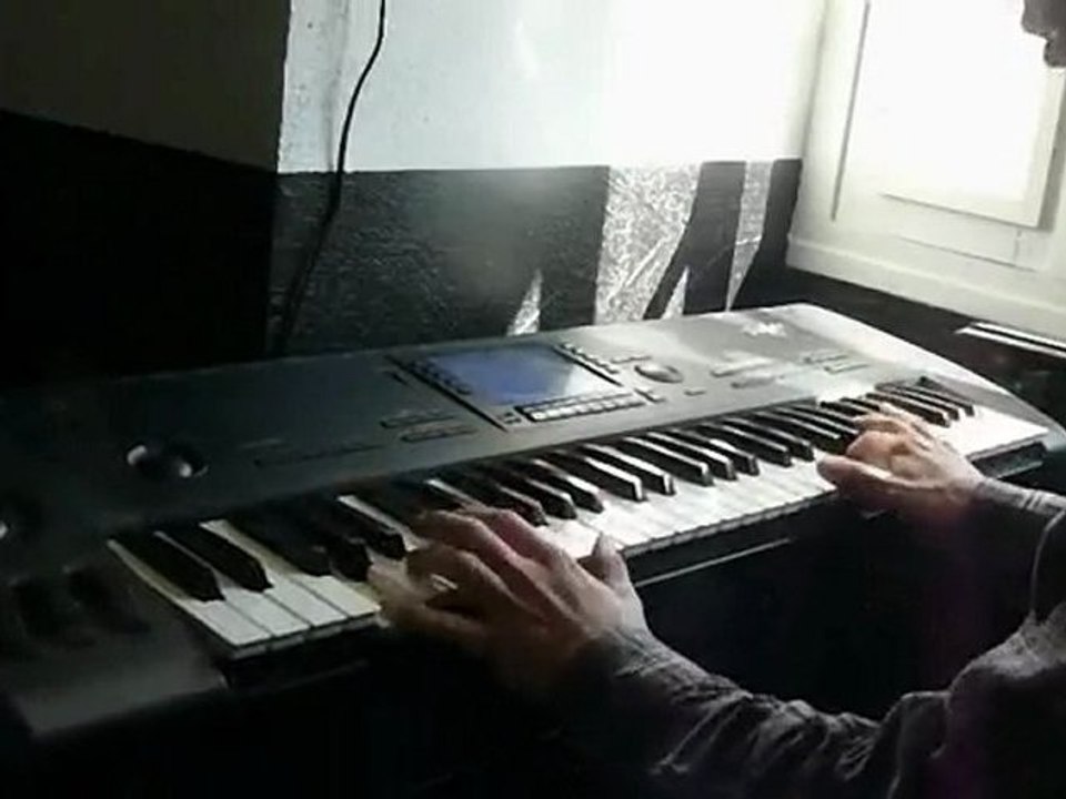 Impro au Synthé ~ 1er essaie : Princeps cipis (extrait)