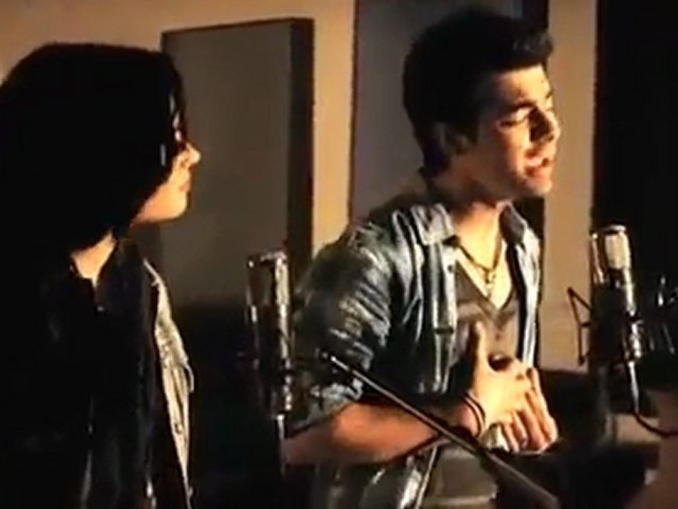 Demi Lovato Ft. Joe Jonas - Make A Wave (Official Video)