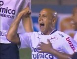 Roberto Carlos goal against Santo Andre