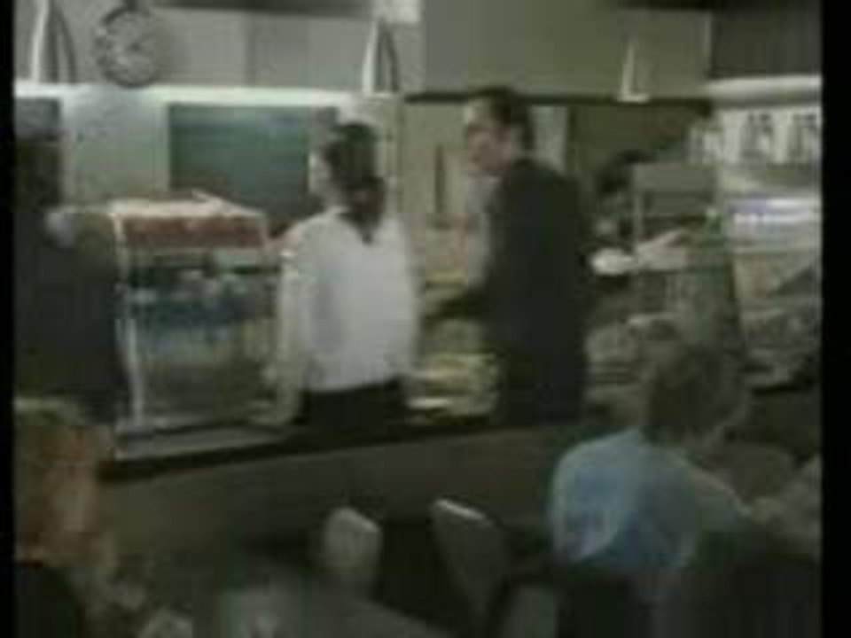 Marche Empereur - PUB Canal +