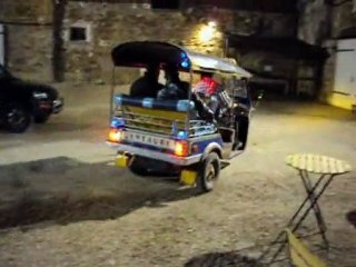 Tuk Tuk à Janvry