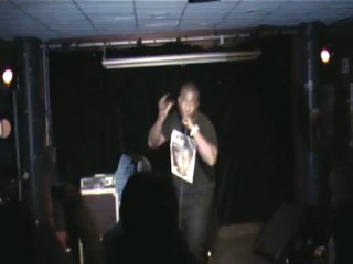 AU MIC JE TE PARLE DE GOSSES