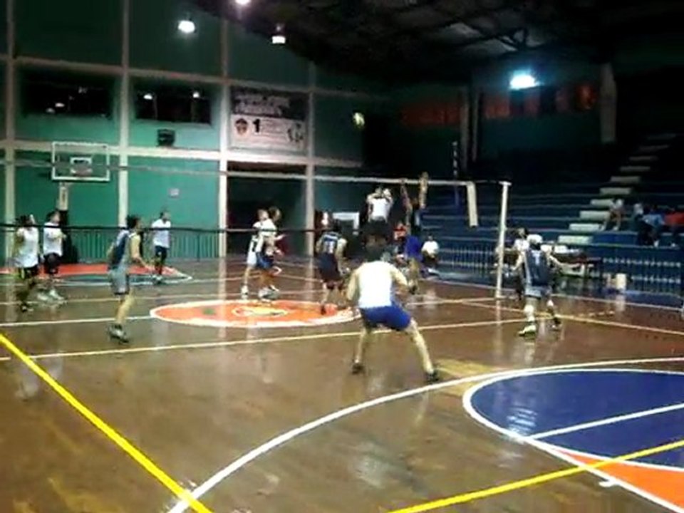 AMIGOS vs CAMPEONES - SEMIFINAL