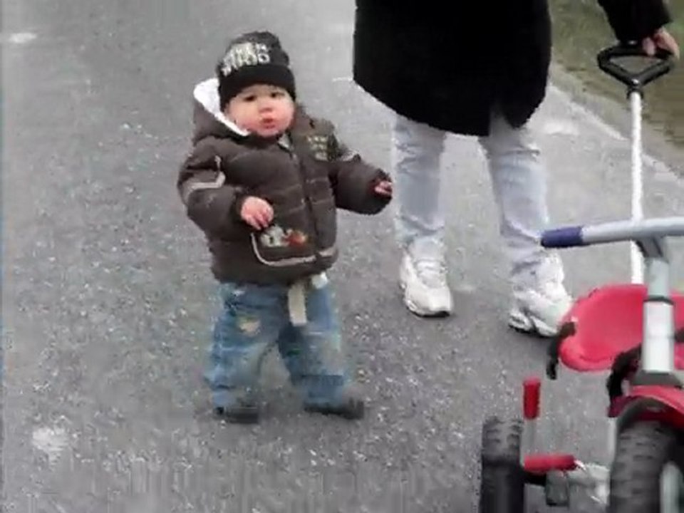 Noam et son vélo !!!!!!!!!!!