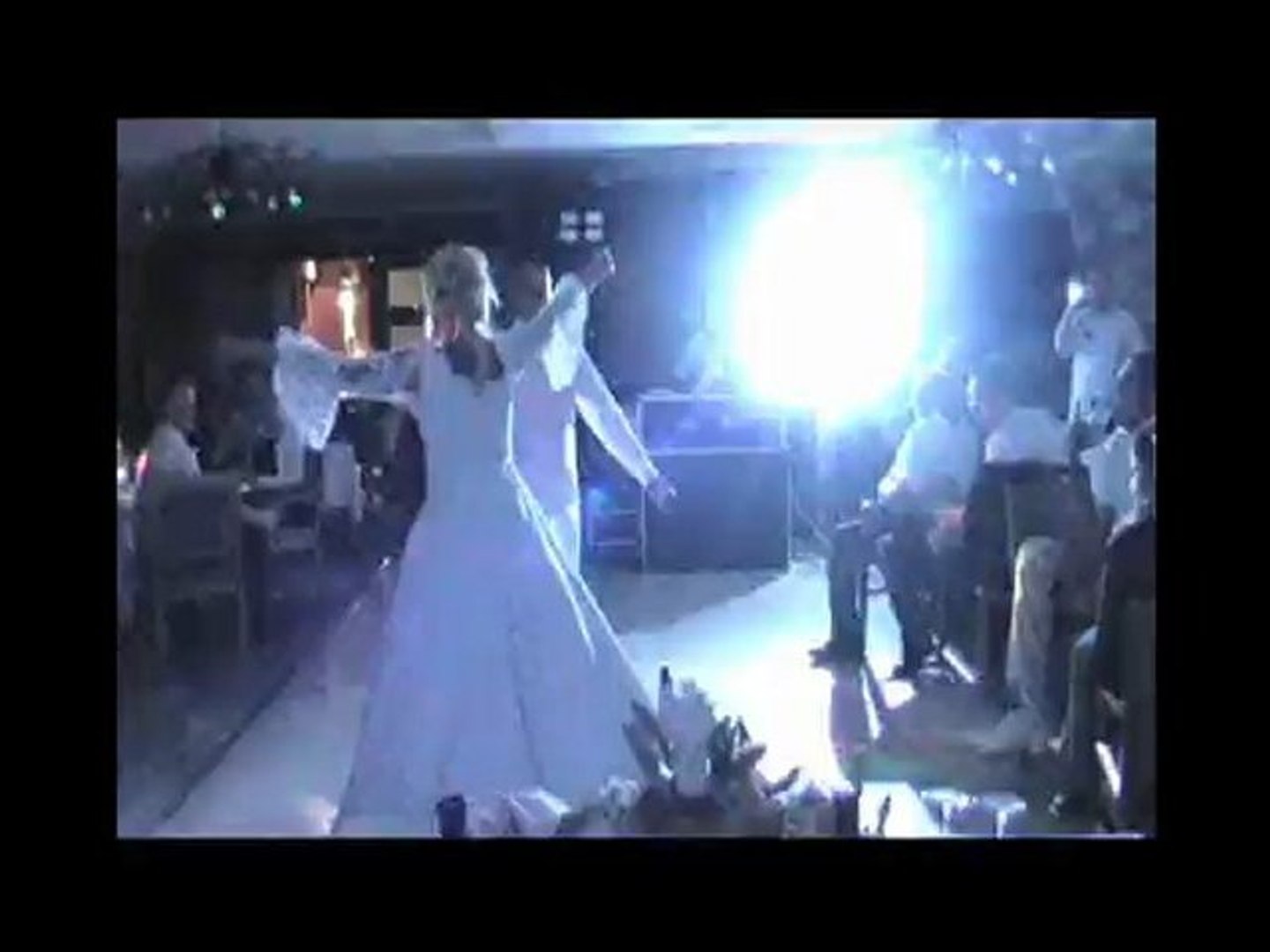 Ouverture Du Bal Du Mariage De Alexandra Et David Video Dailymotion