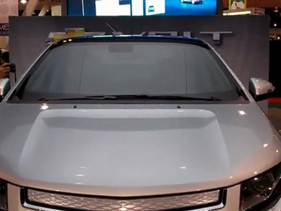 CES 2010 - We Capture the New Chevy Volt’s Angles