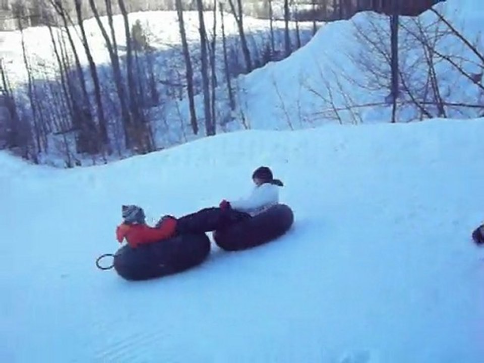 Descente en tube Camille et Chloé