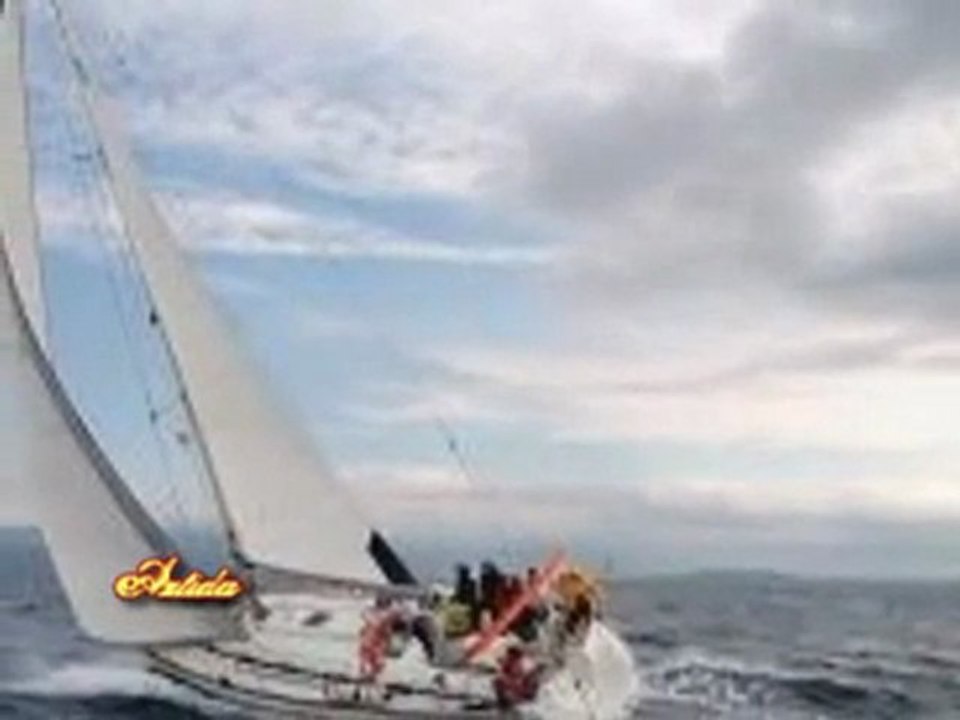 Ο ΓΛΑΡΟΣ ΤΑΝΙΑ ΤΣΑΝΑΚΛΙΔΟΥ το τραγουδι της λιμνης