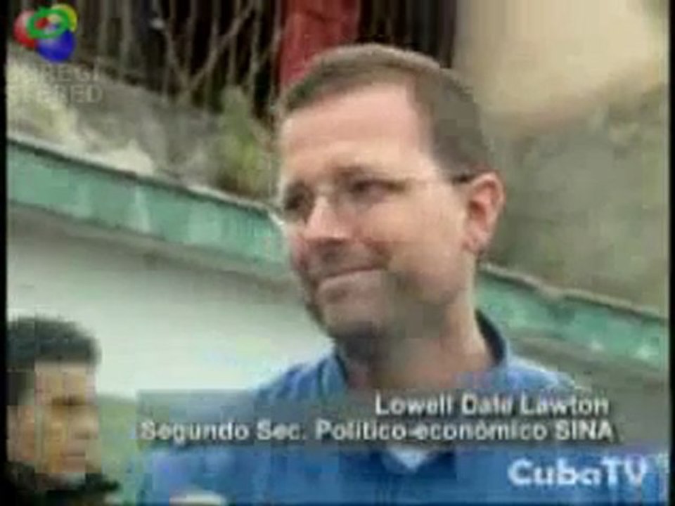 Respuesta de pueblo cubano a provocaciones de grupúsculo.