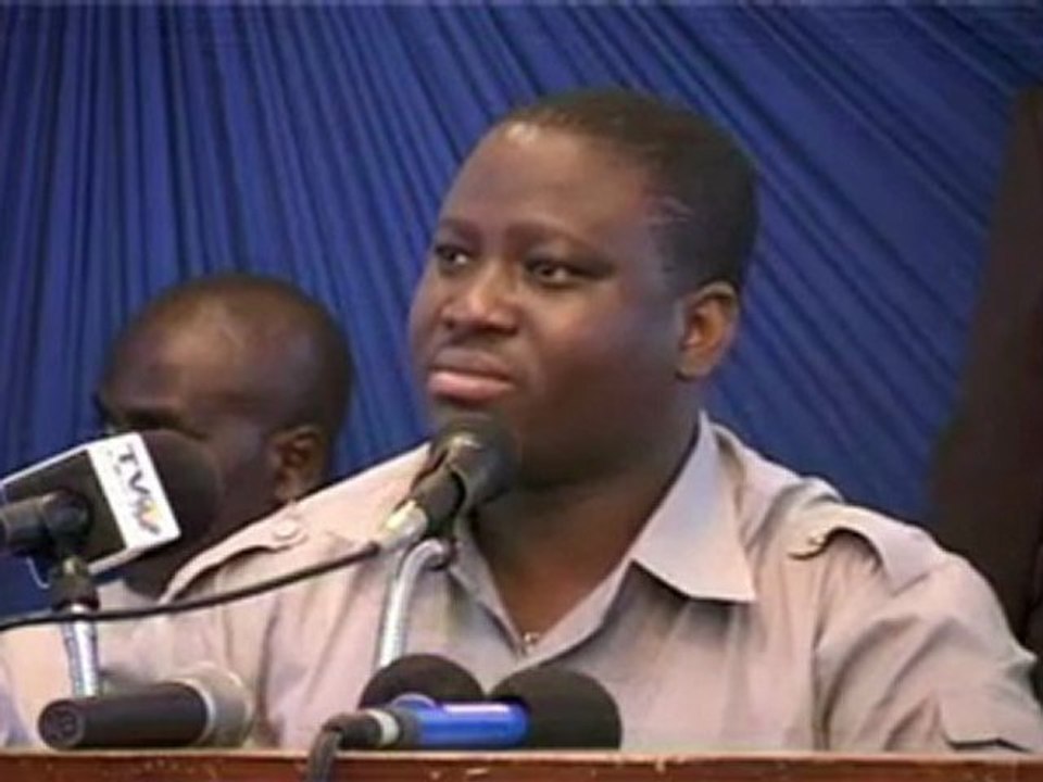 AKON - Regarde le clip Don't Matter sur MCM