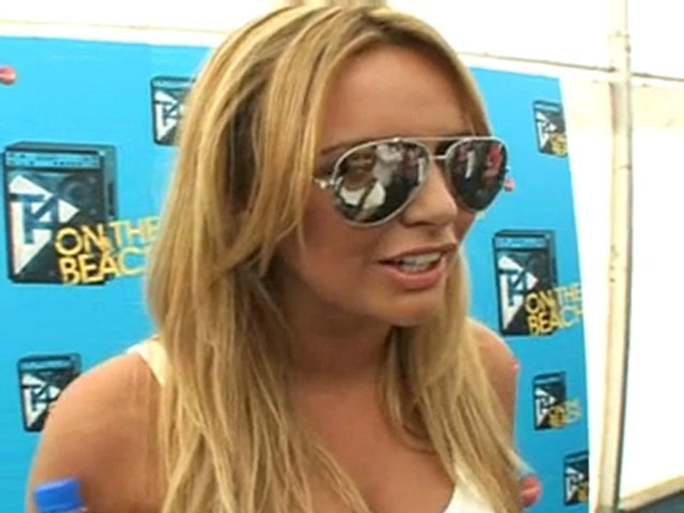 Girls Aloud Sarah eyes up solo career