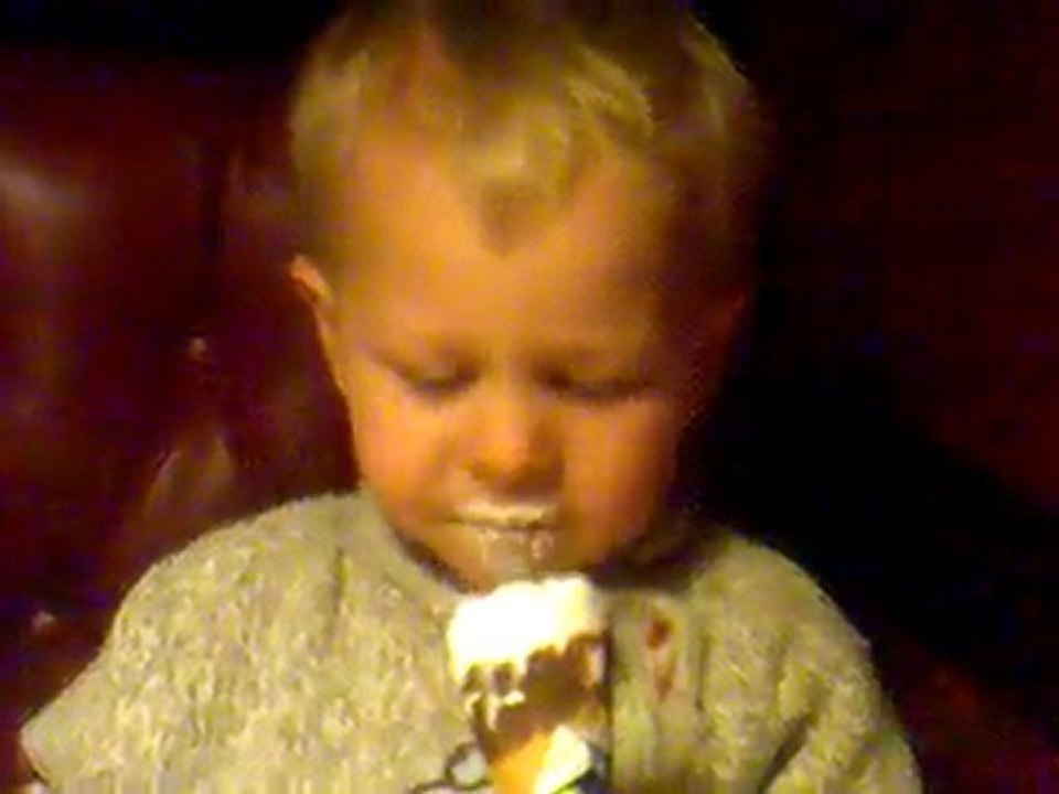 Théo et sa glace