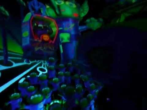 PARC DISNEYLAND PARIS - ATTRACTION BUZZ L 'ECLAIR