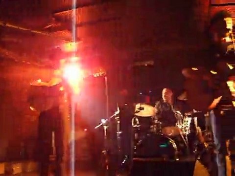 Court extrait le lierre grimpant de Fabien Duclerc