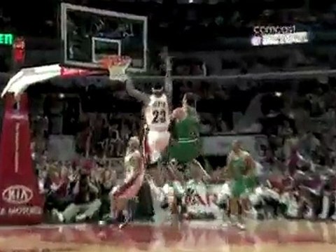 LeBron James chases down Kirk Hinrich and spikes the ball fo